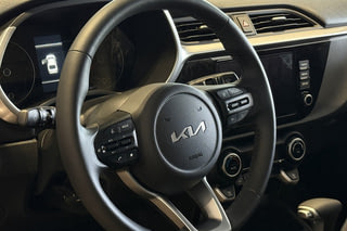 Kia Rio (Solaris KRS) Премиум (Premium) Фото Kia Rio (Solaris KRS) Премиум (Premium)