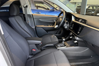Kia Rio X (Solaris KRX) Престиж (Prestige) Фото Kia Rio X (Solaris KRX) Престиж (Prestige)