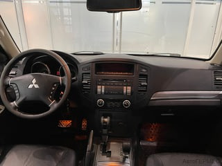 Фото MITSUBISHI Pajero IV Рестайлинг 1 с пробегом Фото MITSUBISHI Pajero IV Рестайлинг 1 с пробегом