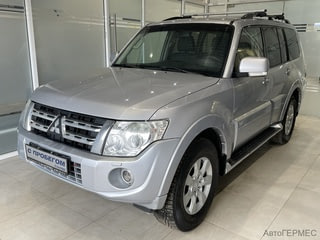 Фото MITSUBISHI Pajero IV Рестайлинг 1 с пробегом Фото MITSUBISHI Pajero IV Рестайлинг 1 с пробегом