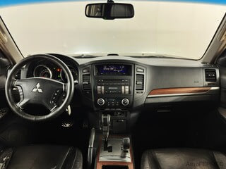 Фото MITSUBISHI Pajero IV с пробегом Фото MITSUBISHI Pajero IV с пробегом