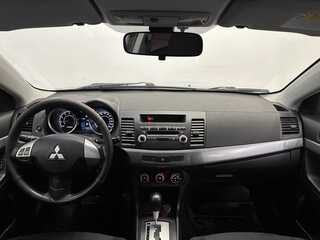 Фото MITSUBISHI Lancer X Рестайлинг с пробегом Фото MITSUBISHI Lancer X Рестайлинг с пробегом