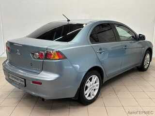 Фото MITSUBISHI Lancer X Рестайлинг с пробегом Фото MITSUBISHI Lancer X Рестайлинг с пробегом