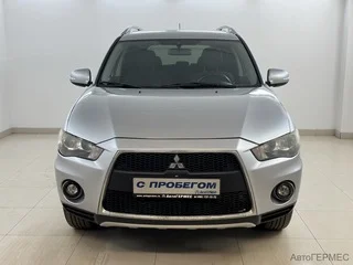 Фото MITSUBISHI Outlander II Рестайлинг с пробегом Фото MITSUBISHI Outlander II Рестайлинг с пробегом