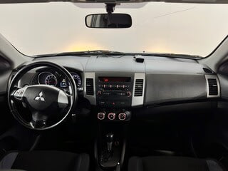 Фото MITSUBISHI Outlander II Рестайлинг с пробегом Фото MITSUBISHI Outlander II Рестайлинг с пробегом