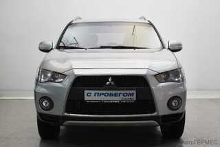 Фото MITSUBISHI Outlander II Рестайлинг с пробегом Фото MITSUBISHI Outlander II Рестайлинг с пробегом