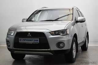 Фото MITSUBISHI Outlander II Рестайлинг с пробегом Фото MITSUBISHI Outlander II Рестайлинг с пробегом
