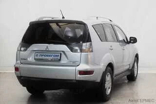 Фото MITSUBISHI Outlander II Рестайлинг с пробегом Фото MITSUBISHI Outlander II Рестайлинг с пробегом