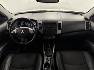 Фото MITSUBISHI Outlander II Рестайлинг с пробегом Фото MITSUBISHI Outlander II Рестайлинг с пробегом