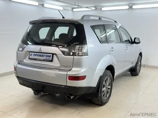 Фото MITSUBISHI Outlander II с пробегом Фото MITSUBISHI Outlander II с пробегом