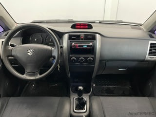Фото SUZUKI Liana I Рестайлинг с пробегом Фото SUZUKI Liana I Рестайлинг с пробегом