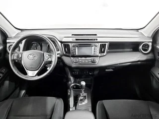 Фото TOYOTA RAV4 IV (XA40) Рестайлинг с пробегом Фото TOYOTA RAV4 IV (XA40) Рестайлинг с пробегом