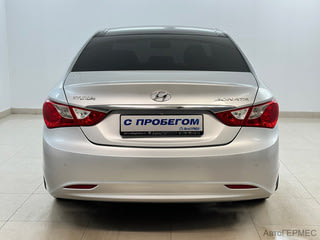 Фото HYUNDAI Sonata VI (YF) с пробегом Фото HYUNDAI Sonata VI (YF) с пробегом
