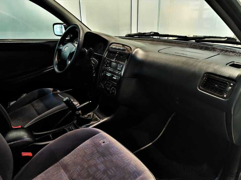 Фото TOYOTA Avensis I Рестайлинг с пробегом