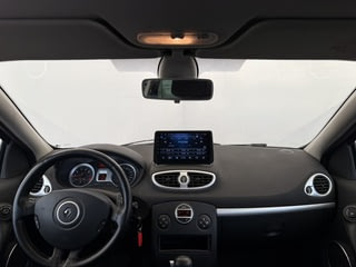 Фото RENAULT Clio III Рестайлинг с пробегом Фото RENAULT Clio III Рестайлинг с пробегом
