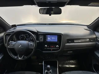 Фото MITSUBISHI Outlander III Рестайлинг 3 с пробегом Фото MITSUBISHI Outlander III Рестайлинг 3 с пробегом