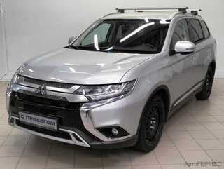 Фото MITSUBISHI Outlander III Рестайлинг 3 с пробегом Фото MITSUBISHI Outlander III Рестайлинг 3 с пробегом