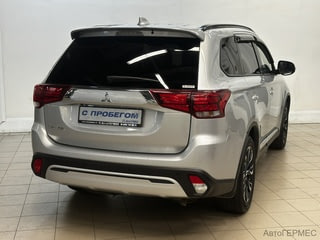 Фото MITSUBISHI Outlander III Рестайлинг 3 с пробегом Фото MITSUBISHI Outlander III Рестайлинг 3 с пробегом