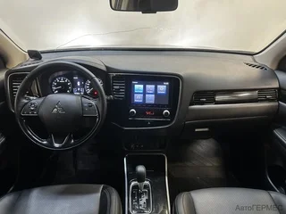 Фото MITSUBISHI Outlander III Рестайлинг 3 с пробегом Фото MITSUBISHI Outlander III Рестайлинг 3 с пробегом