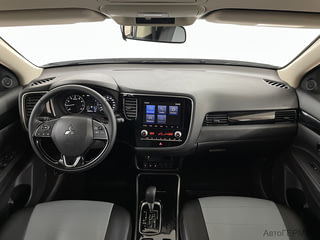Фото MITSUBISHI Outlander III Рестайлинг 3 с пробегом Фото MITSUBISHI Outlander III Рестайлинг 3 с пробегом