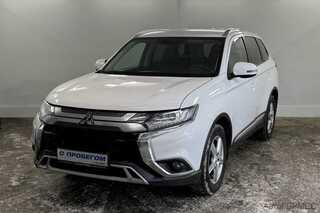 Фото MITSUBISHI Outlander III Рестайлинг 3 с пробегом Фото MITSUBISHI Outlander III Рестайлинг 3 с пробегом