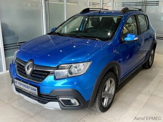 Фото RENAULT Sandero II Рестайлинг с пробегом Фото RENAULT Sandero II Рестайлинг с пробегом