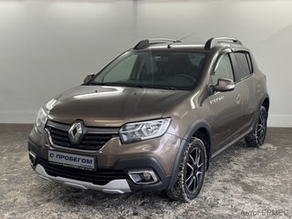 Фото RENAULT Sandero II Рестайлинг с пробегом Фото RENAULT Sandero II Рестайлинг с пробегом