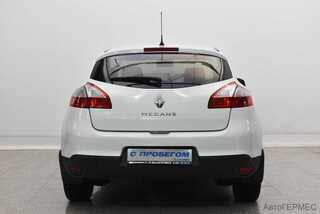 Фото RENAULT Megane III Рестайлинг 2 с пробегом Фото RENAULT Megane III Рестайлинг 2 с пробегом