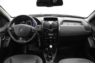 Фото RENAULT Duster I Рестайлинг с пробегом Фото RENAULT Duster I Рестайлинг с пробегом