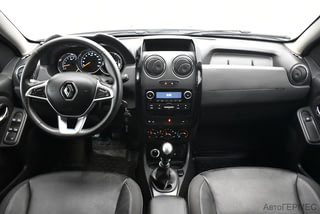 Фото RENAULT Duster I Рестайлинг с пробегом Фото RENAULT Duster I Рестайлинг с пробегом