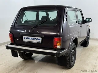 Фото LADA Niva 2121 I Рестайлинг с пробегом Фото LADA Niva 2121 I Рестайлинг с пробегом