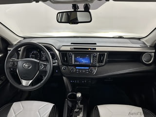 Фото TOYOTA RAV4 IV (XA40) Рестайлинг с пробегом Фото TOYOTA RAV4 IV (XA40) Рестайлинг с пробегом