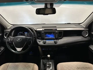 Фото TOYOTA RAV4 IV (XA40) Рестайлинг с пробегом Фото TOYOTA RAV4 IV (XA40) Рестайлинг с пробегом