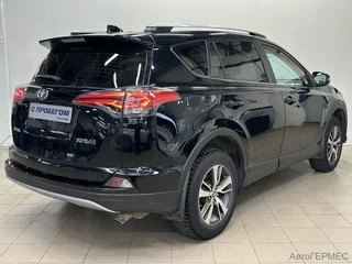 Фото TOYOTA RAV4 IV (XA40) Рестайлинг с пробегом Фото TOYOTA RAV4 IV (XA40) Рестайлинг с пробегом