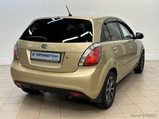 Фото Kia Rio II Рестайлинг с пробегом Фото Kia Rio II Рестайлинг с пробегом
