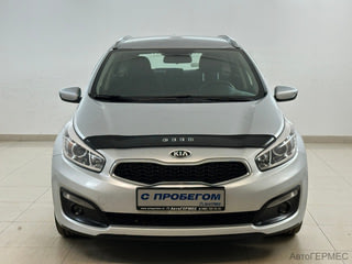 Фото Kia Ceed II Рестайлинг с пробегом Фото Kia Ceed II Рестайлинг с пробегом