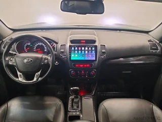 Фото Kia Sorento II Рестайлинг с пробегом Фото Kia Sorento II Рестайлинг с пробегом
