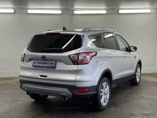 Фото Ford Kuga II Рестайлинг с пробегом Фото Ford Kuga II Рестайлинг с пробегом