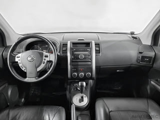 Фото NISSAN X-Trail II Рестайлинг с пробегом Фото NISSAN X-Trail II Рестайлинг с пробегом