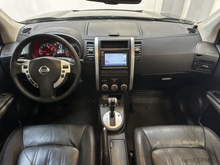 Фото NISSAN X-Trail II Рестайлинг с пробегом Фото NISSAN X-Trail II Рестайлинг с пробегом