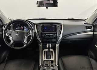 Фото MITSUBISHI Pajero Sport III с пробегом Фото MITSUBISHI Pajero Sport III с пробегом