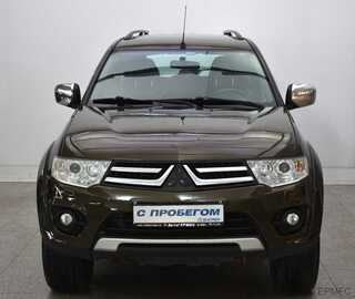 Фото MITSUBISHI Pajero Sport II Рестайлинг с пробегом Фото MITSUBISHI Pajero Sport II Рестайлинг с пробегом