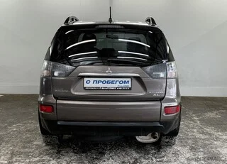 Фото MITSUBISHI Outlander II Рестайлинг с пробегом Фото MITSUBISHI Outlander II Рестайлинг с пробегом