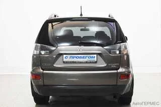 Фото MITSUBISHI Outlander II Рестайлинг с пробегом Фото MITSUBISHI Outlander II Рестайлинг с пробегом