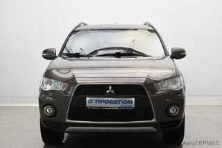Фото MITSUBISHI Outlander II Рестайлинг с пробегом Фото MITSUBISHI Outlander II Рестайлинг с пробегом