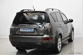 Фото MITSUBISHI Outlander II Рестайлинг с пробегом Фото MITSUBISHI Outlander II Рестайлинг с пробегом