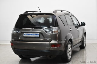 Фото MITSUBISHI Outlander II Рестайлинг с пробегом Фото MITSUBISHI Outlander II Рестайлинг с пробегом