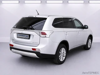 Фото MITSUBISHI Outlander III Рестайлинг с пробегом Фото MITSUBISHI Outlander III Рестайлинг с пробегом