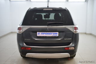 Фото MITSUBISHI Outlander III Рестайлинг с пробегом Фото MITSUBISHI Outlander III Рестайлинг с пробегом