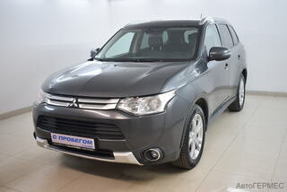 Фото MITSUBISHI Outlander III Рестайлинг с пробегом Фото MITSUBISHI Outlander III Рестайлинг с пробегом